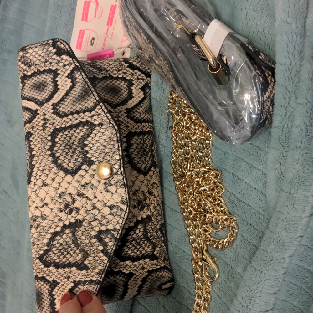 Casery Vegan Leather Snake Skin Clutch. New with the Tags